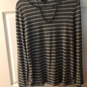 Talbots shimmery gray top Size petite medium